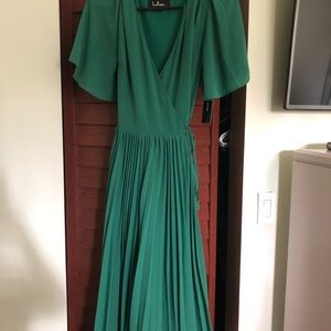 Lulus Dress measures 45" from shoulder to hem.